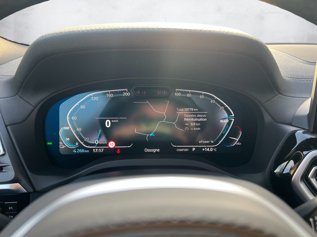 BMW X3 noir SUV premium moderne vue de l'intérieur – Cullinan Automotive