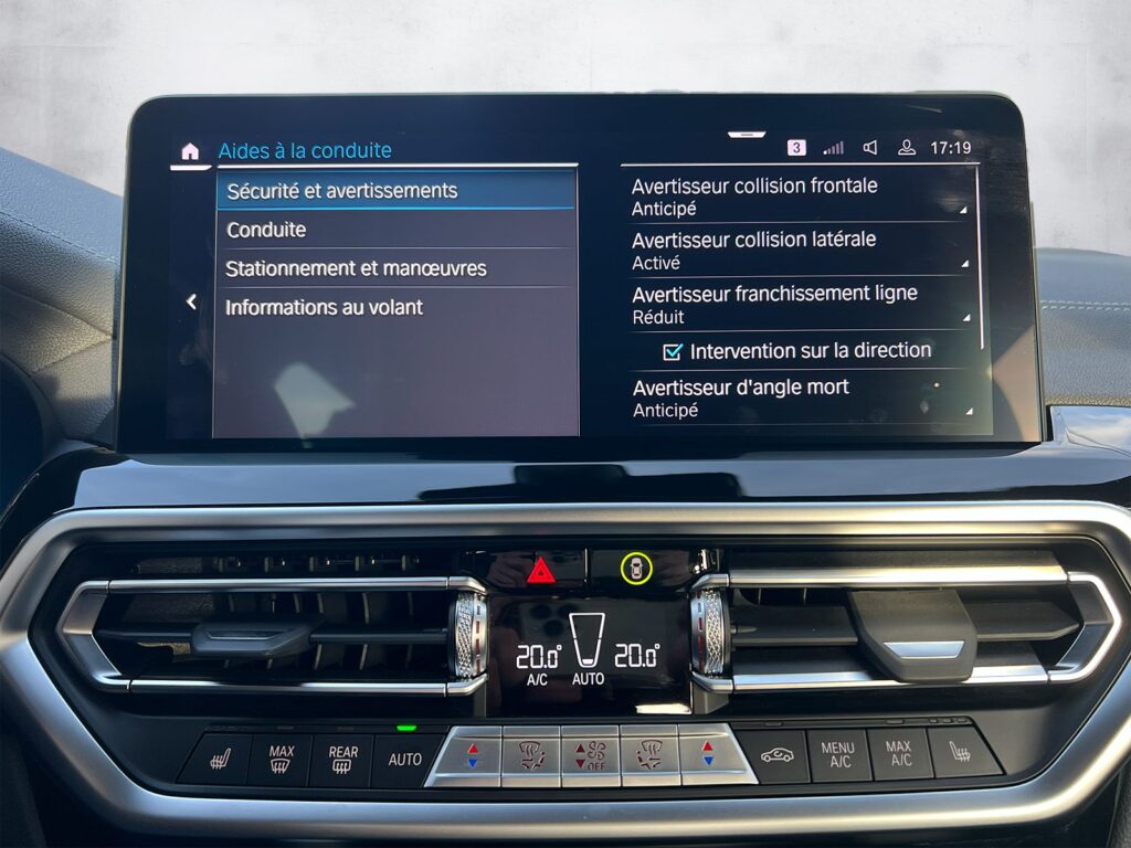 BMW X3 noir SUV premium moderne vue de l'intérieur – Cullinan Automotive