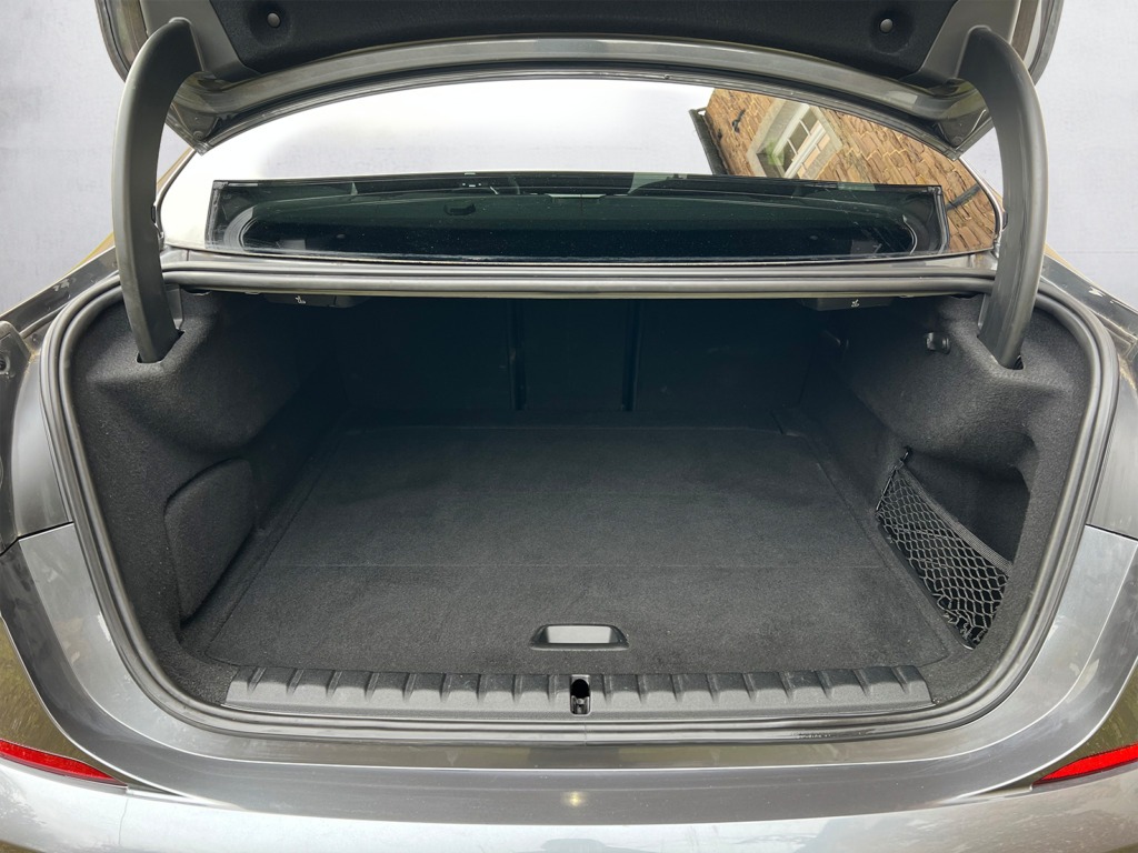 BMW 216dA gris métallisé berline - Cullinan Automotive