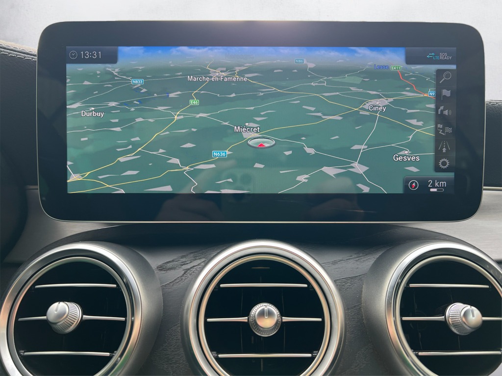 Mercedes C180 blanche décapotable vue de l'intérieur – Cullinan Automotive