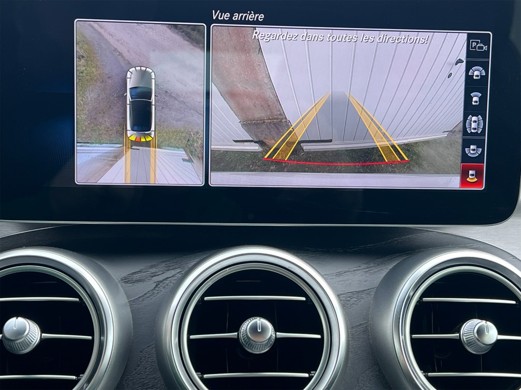 Mercedes C180 blanche décapotable vue de l'intérieur – Cullinan Automotive