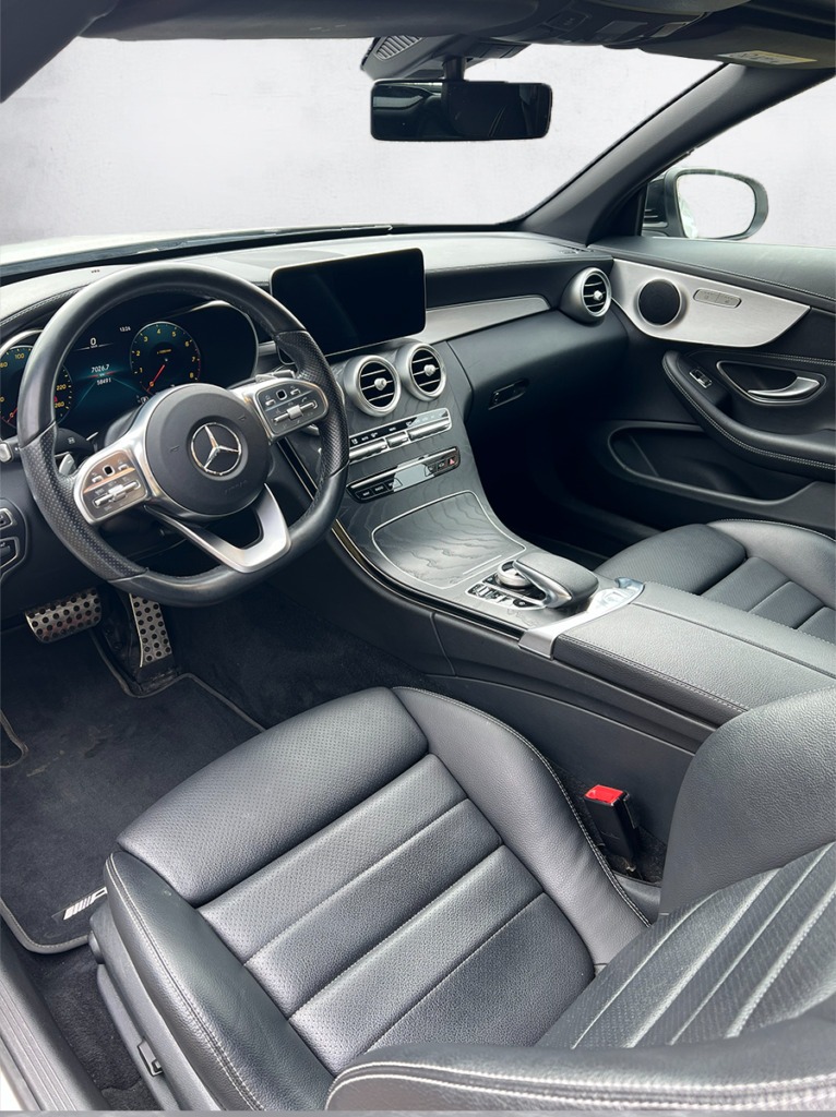 Mercedes C180 blanche décapotable vue de l'intérieur – Cullinan Automotive