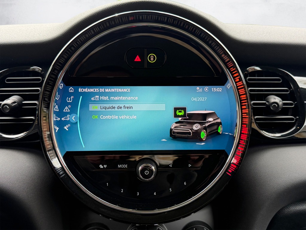 Mini Cooper SE noire électrique citadine intérieur - Cullinan Automotive