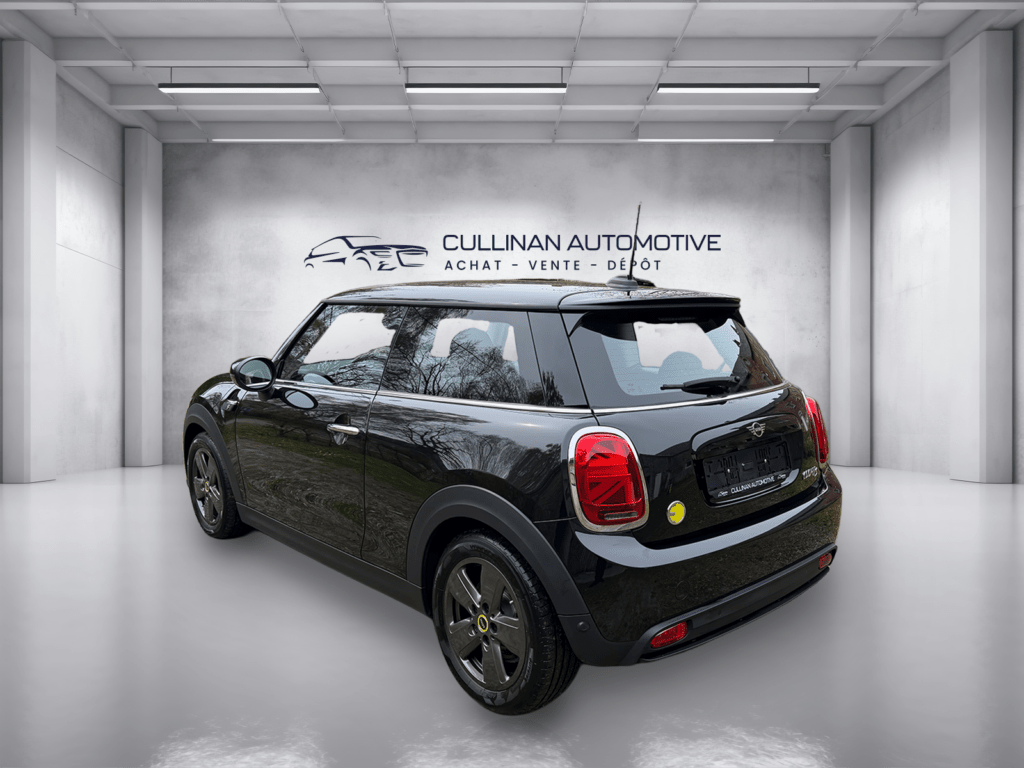 Mini Cooper SE noire électrique citadine - Cullinan Automotive