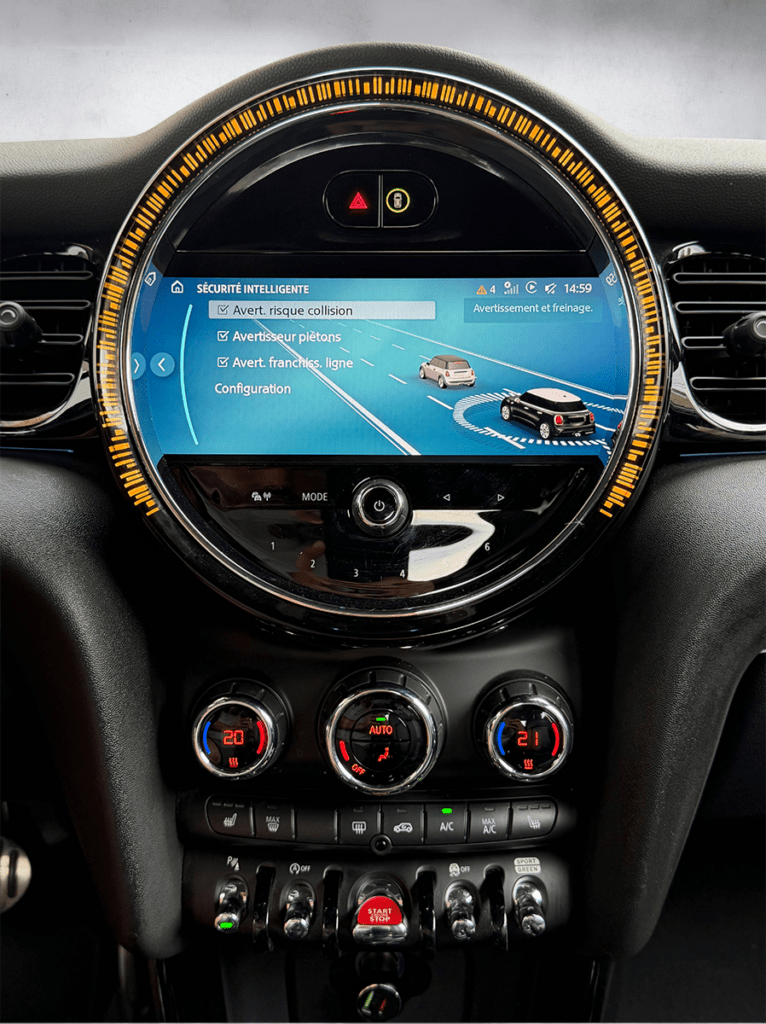 Mini Cooper JCW blanche métallisée sportive intérieur – Cullinan Automotive