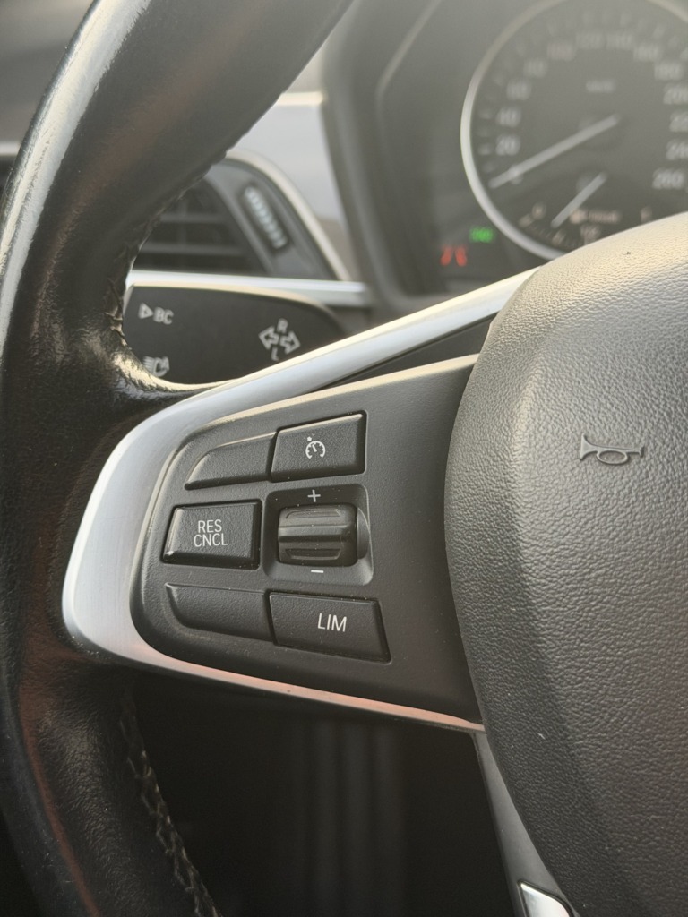 BMW X1 noire élégante avec intérieur cuir – Cullinan Automotive